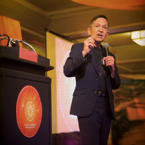 Dennis Kucinich at the Burning Man Global Leadership Conference (Photo by Zac Cirivello)