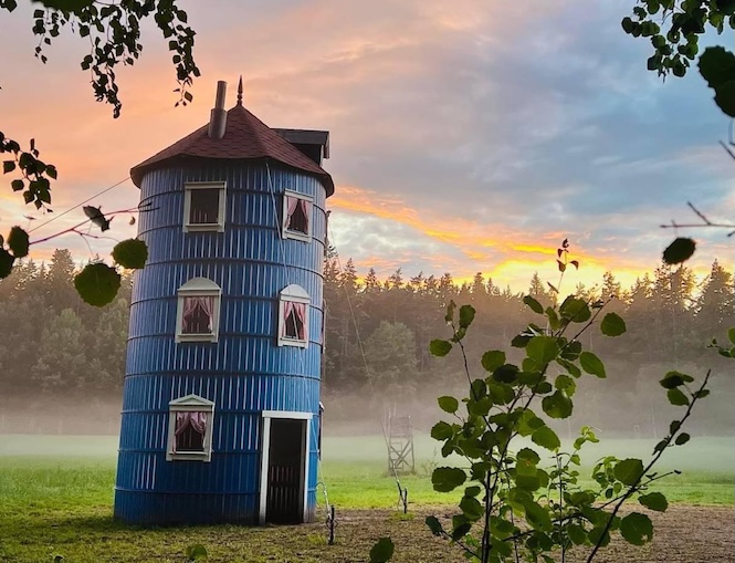 Blue tower at Alversjö, photo courtesy of The Borderland organizers